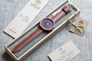 Часы из дерева Тайбэй 2.