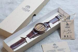 Часы из дерева Тайбэй 2.