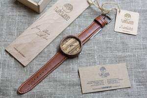 Часы из дерева Тайбэй 2.